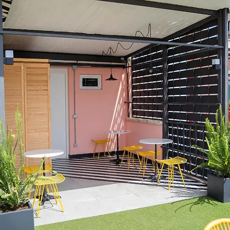 Fanfullart ゲストハウス 3*