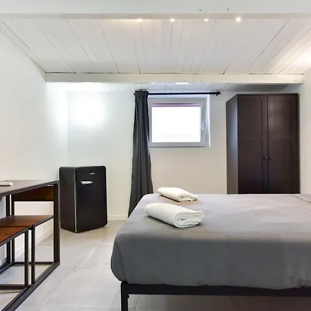 ゲストハウス Fanfullart 3*