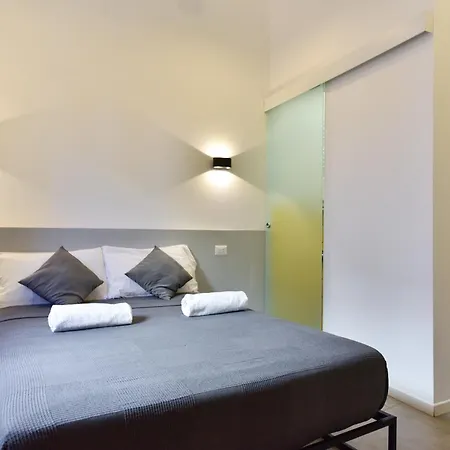 Fanfullart ゲストハウス ローマ