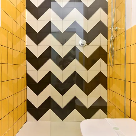 Fanfullart ゲストハウス 3*