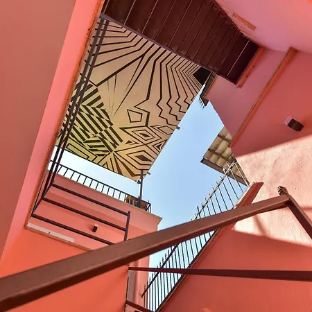 ゲストハウス Fanfullart 3*