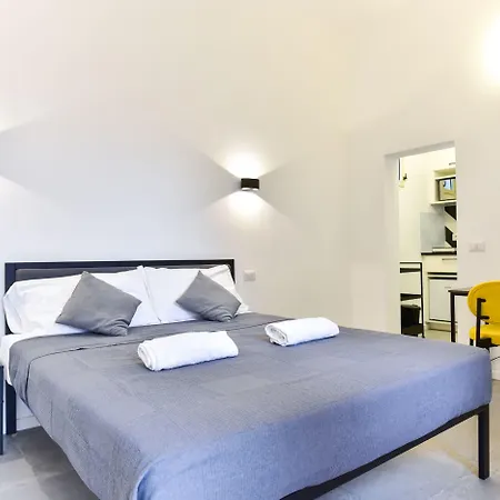 Fanfullart ゲストハウス 3*